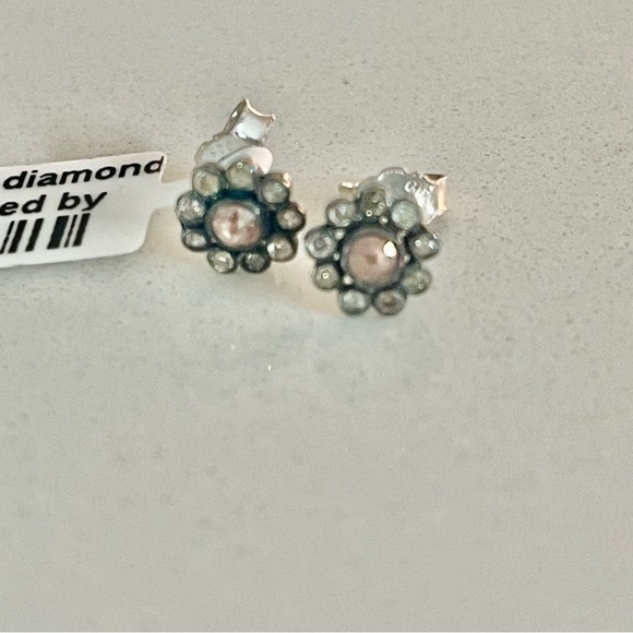 One of a kinds Rose cut Diamond flower Earrings. - Picture 4 of 7